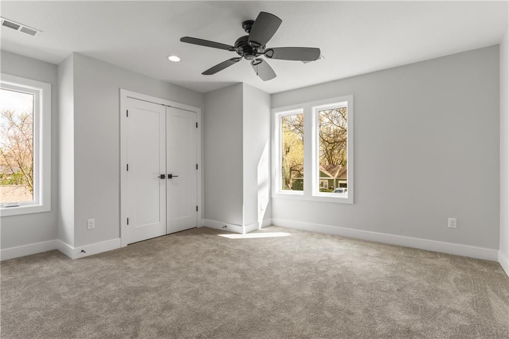 4612 W 59th Terrace — photo 34