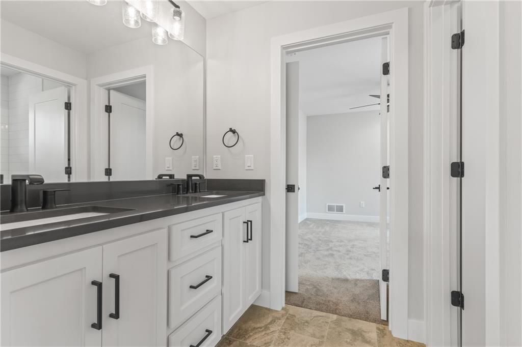 4612 W 59th Terrace — photo 36