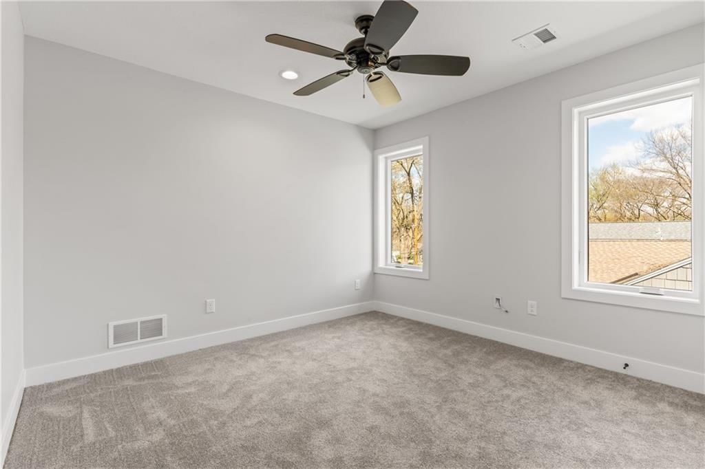 4612 W 59th Terrace — photo 38