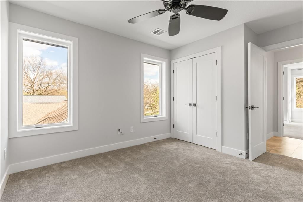 4612 W 59th Terrace — photo 39