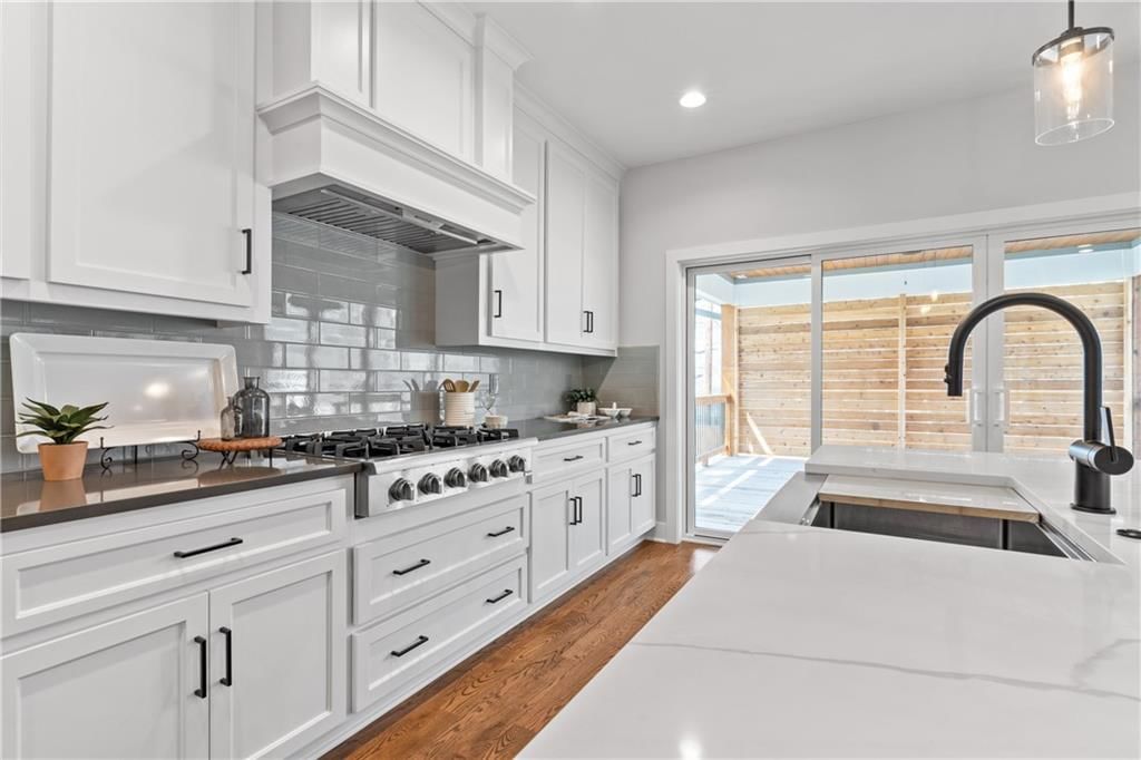 4612 W 59th Terrace — photo 10