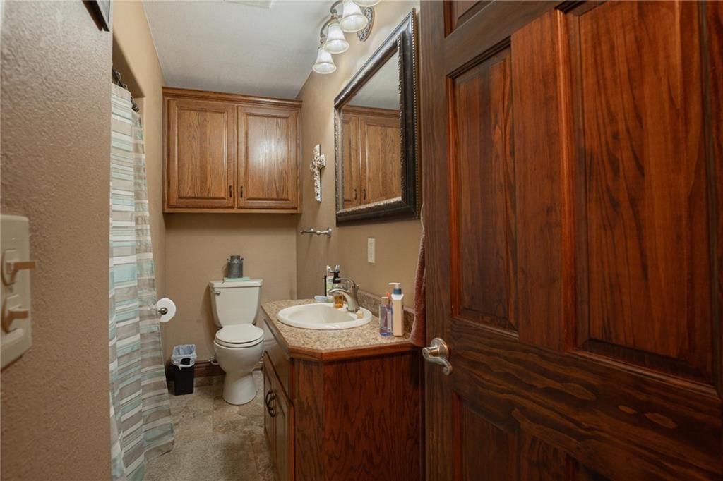 410 W Cleveland Street — photo 15