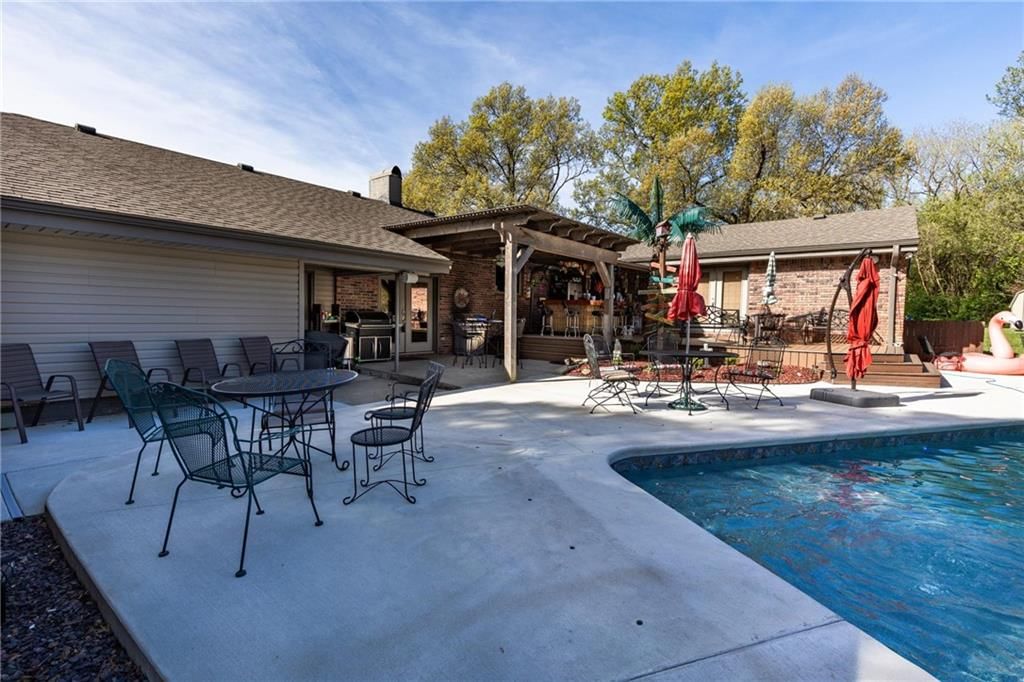 410 W Cleveland Street — photo 23