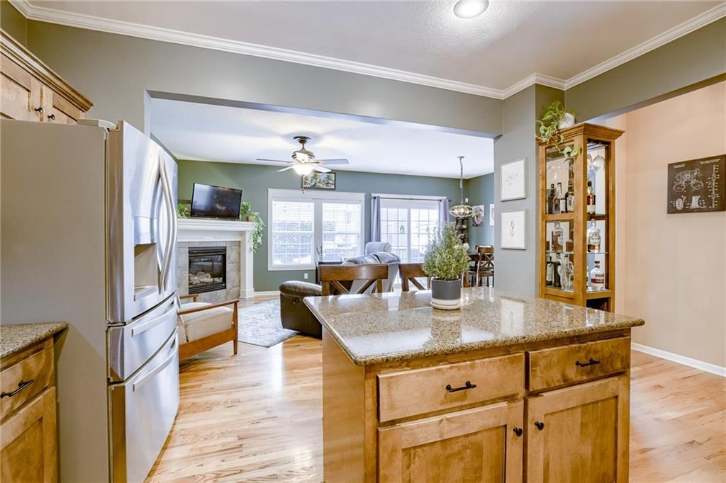 2906 Erie Park Avenue — photo 12