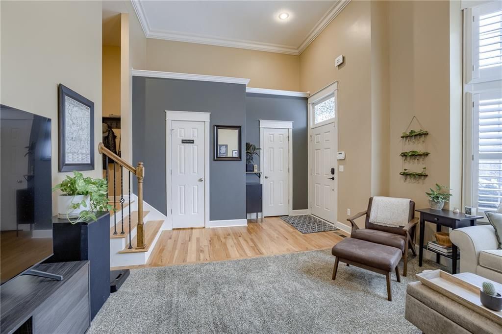 2906 Erie Park Avenue — photo 3