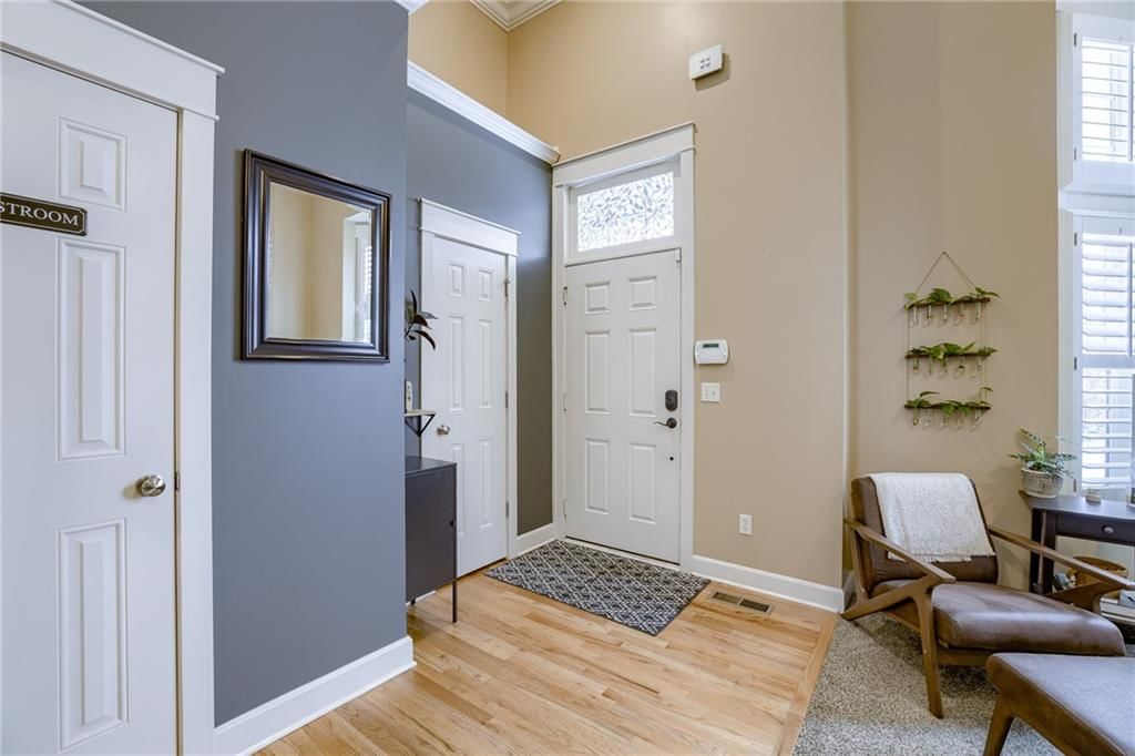 2906 Erie Park Avenue — photo 4