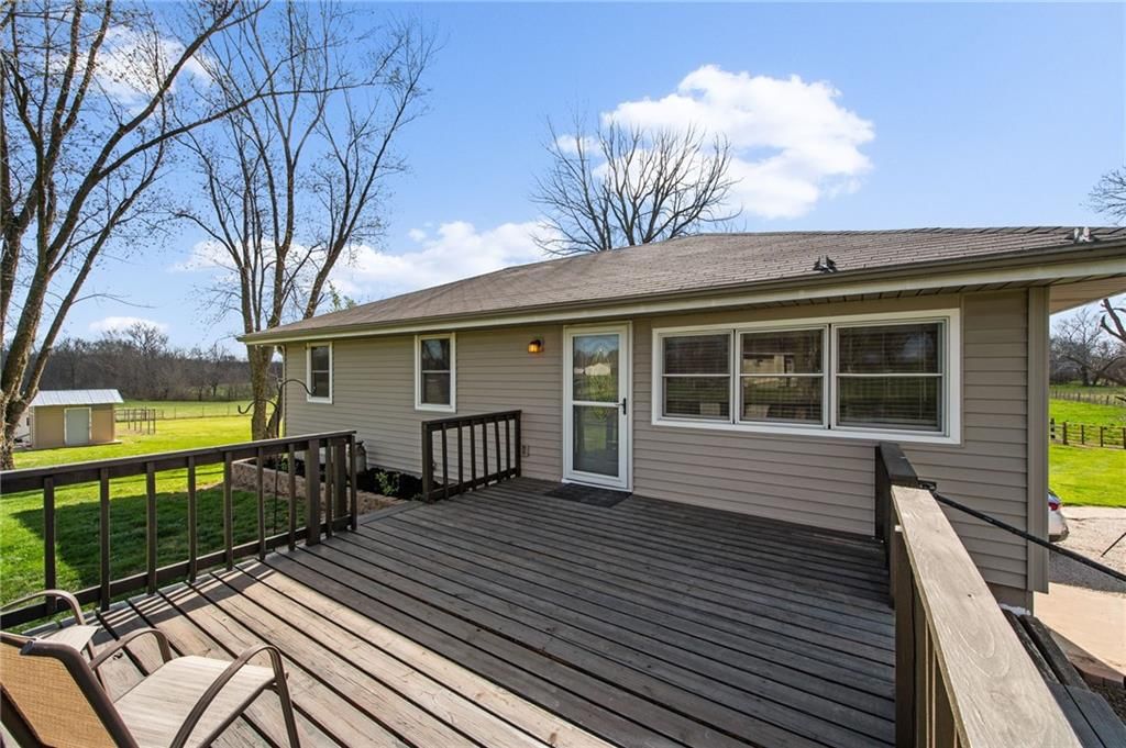 2992 SE 69 Highway — photo 4