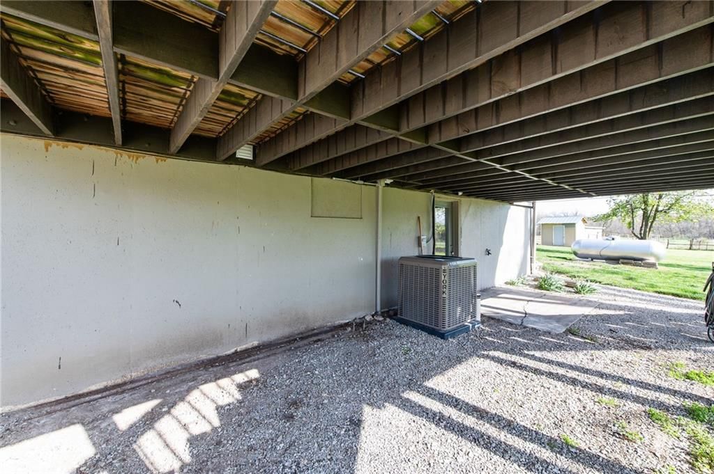 2992 SE 69 Highway — photo 33