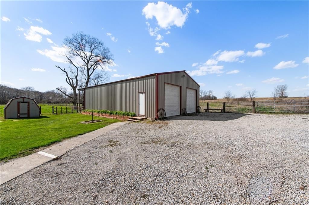 2992 SE 69 Highway — photo 34