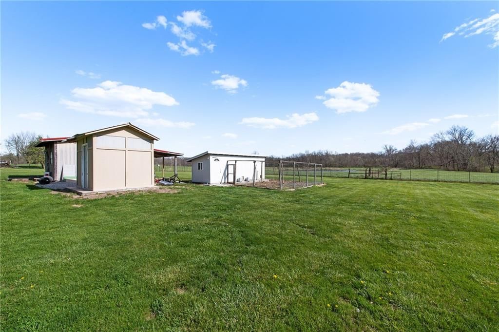 2992 SE 69 Highway — photo 43
