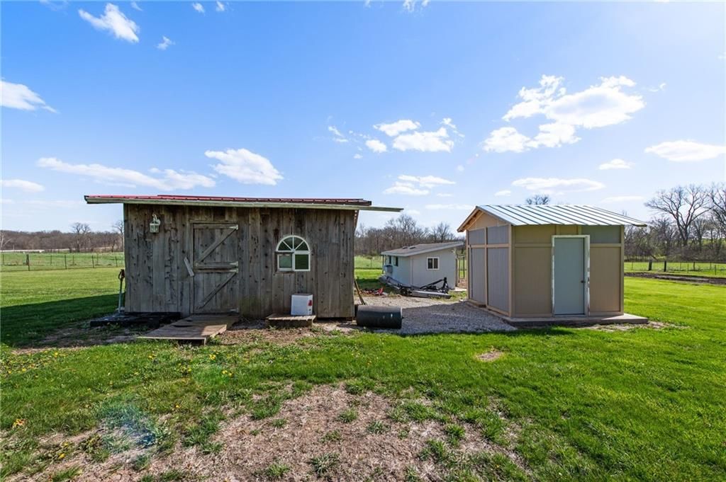 2992 SE 69 Highway — photo 45