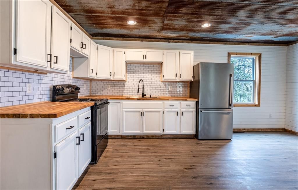 33 E Sugar Lake Cove — photo 18