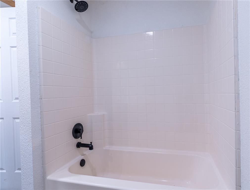33 E Sugar Lake Cove — photo 25