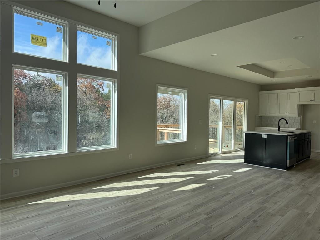 8532 Valley Spring Drive — photo 4