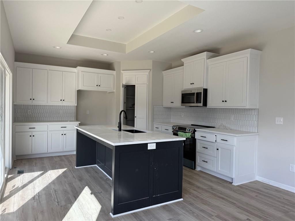8532 Valley Spring Drive — photo 6