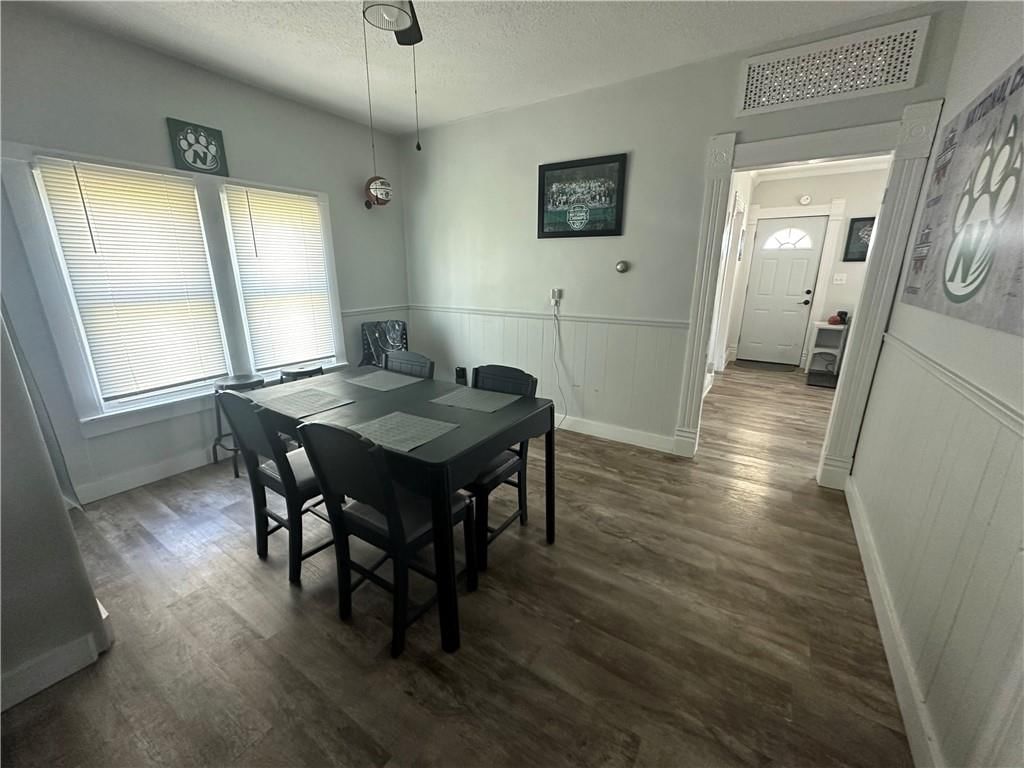423 W 6TH Street — photo 15