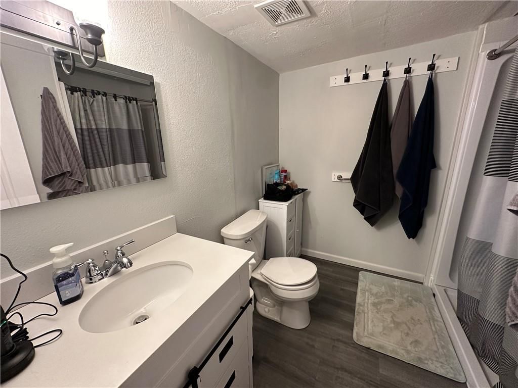 423 W 6TH Street — photo 22
