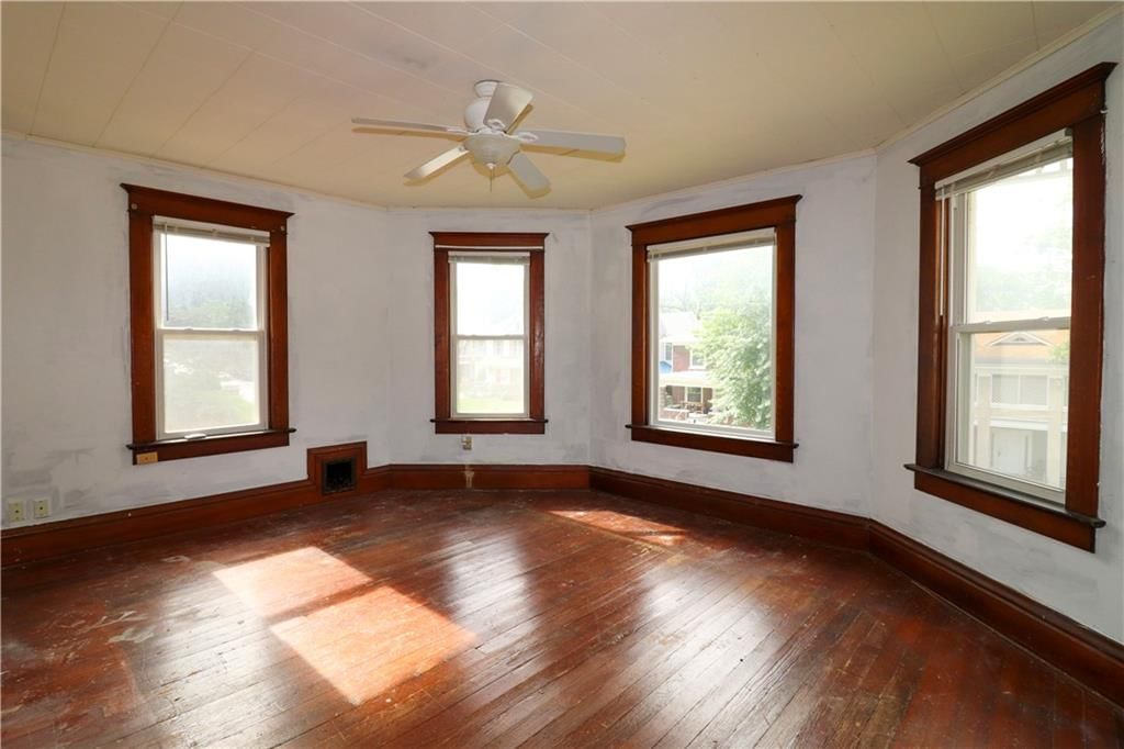 219 N 9th Street — photo 15