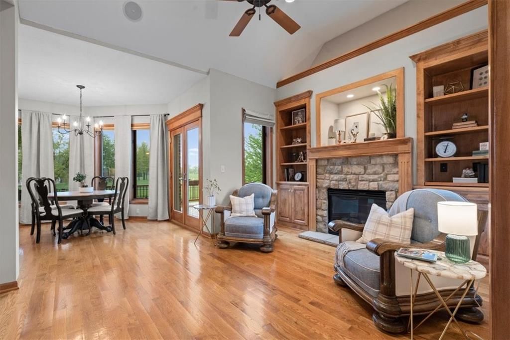 11610 S Walnut Street — photo 11