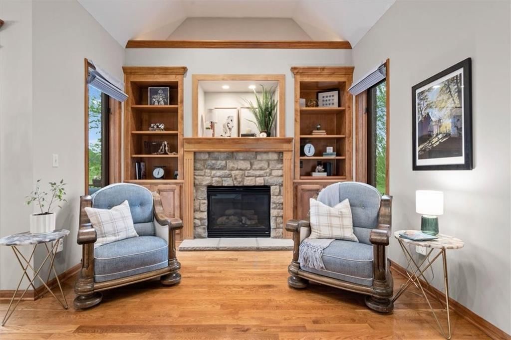 11610 S Walnut Street — photo 12