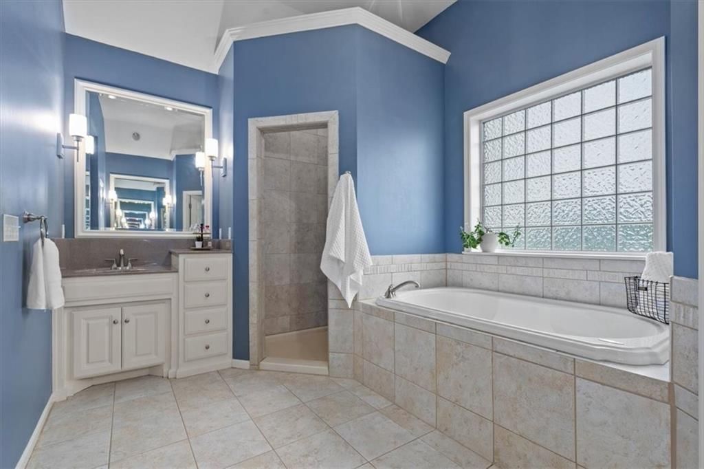 11610 S Walnut Street — photo 18