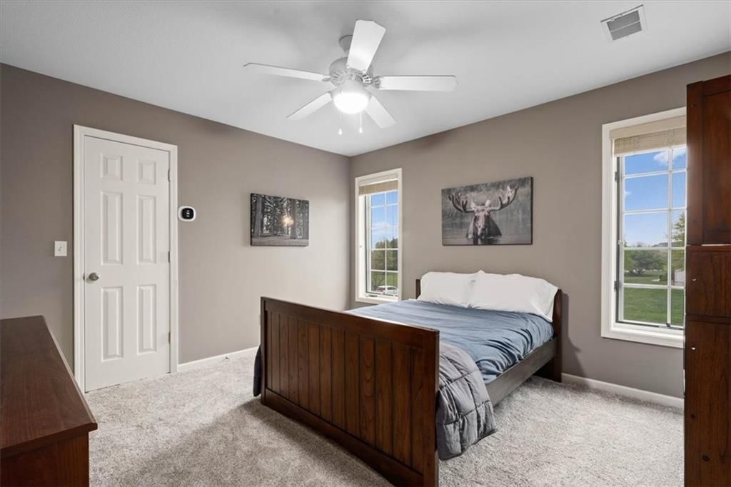 11610 S Walnut Street — photo 24