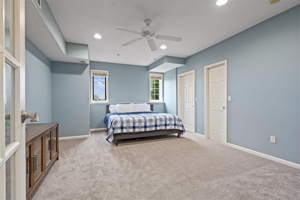 11610 S Walnut Street — photo 29