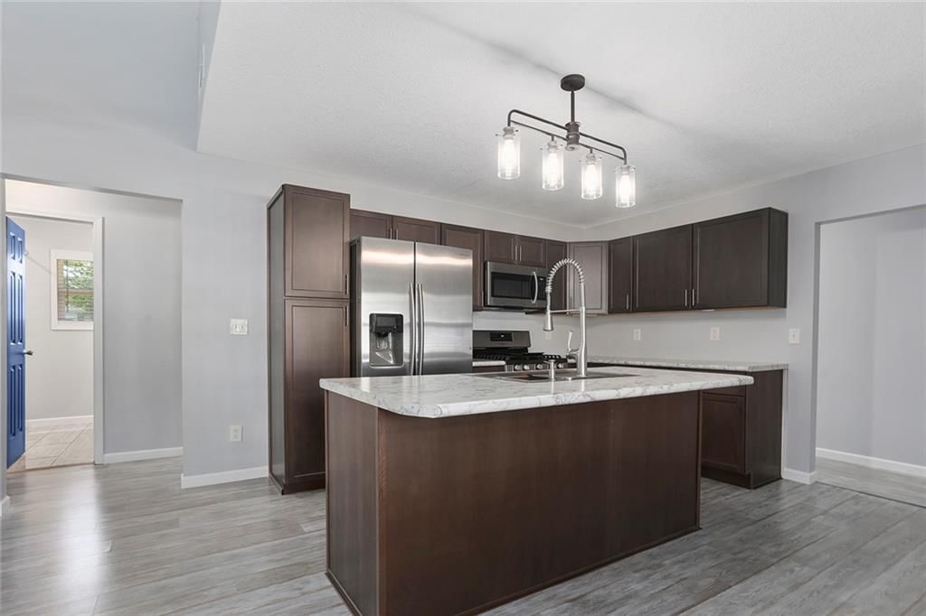 330 E Dryden Street — photo 11