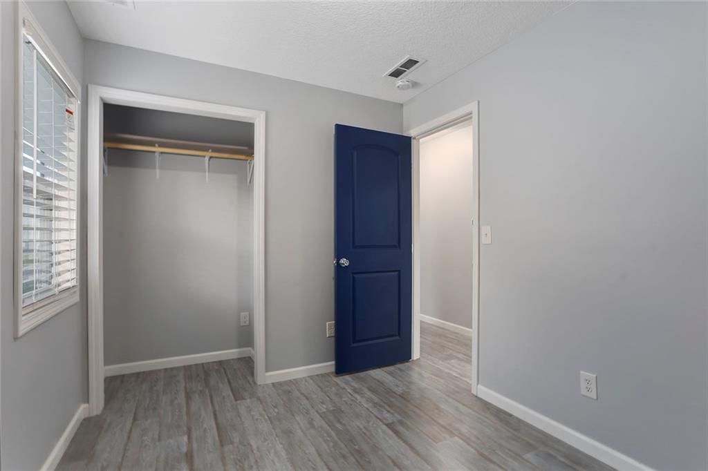 330 E Dryden Street — photo 26
