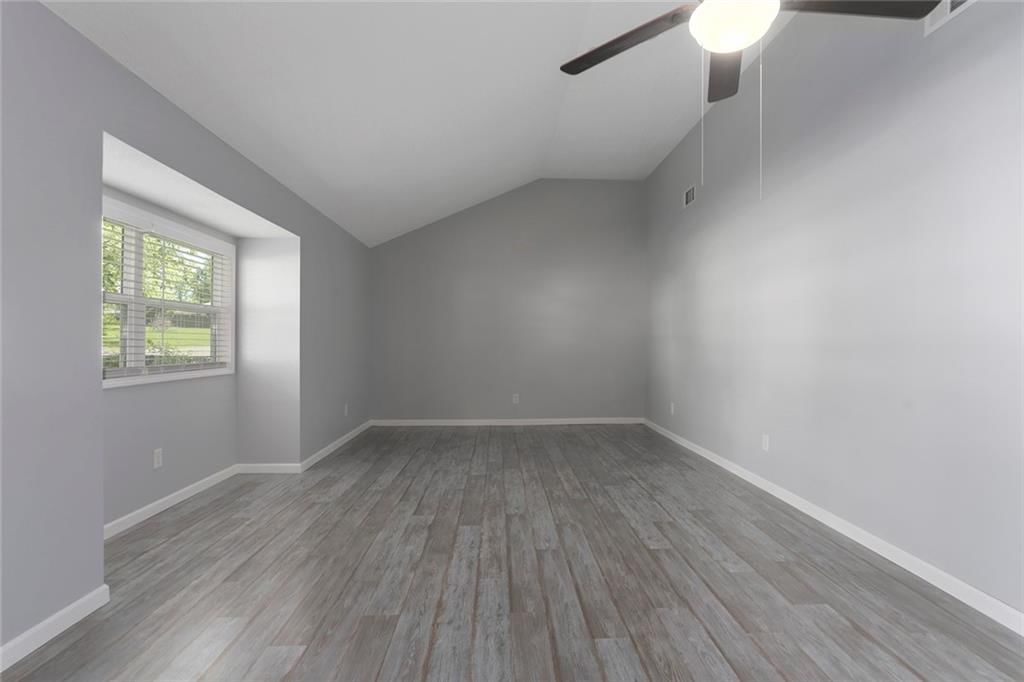 330 E Dryden Street — photo 6