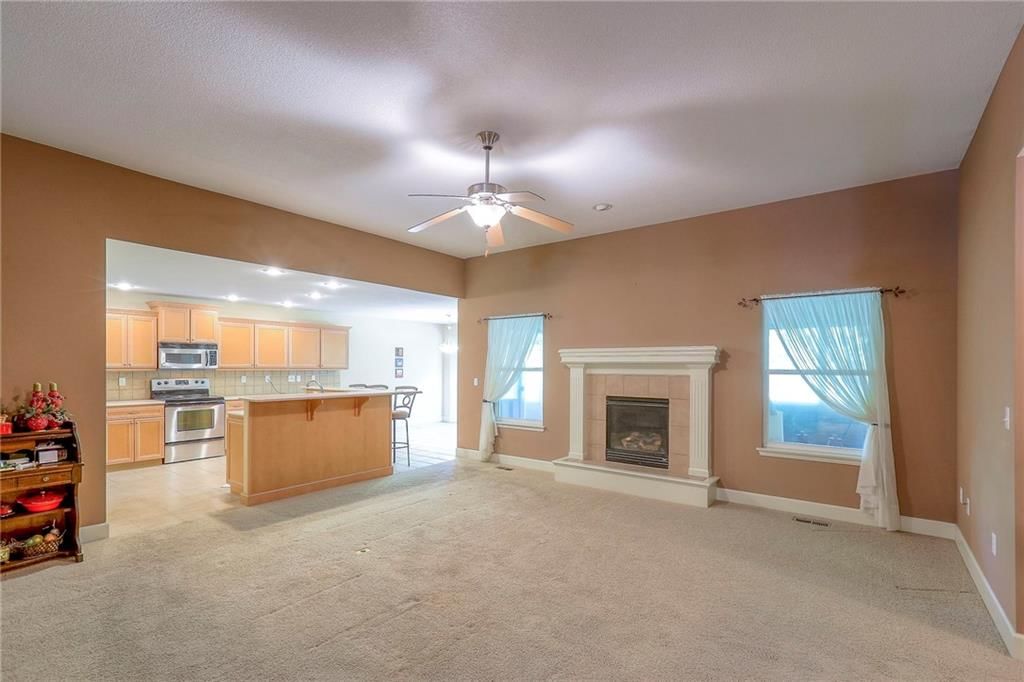 2820 S Woodbury Drive — photo 5