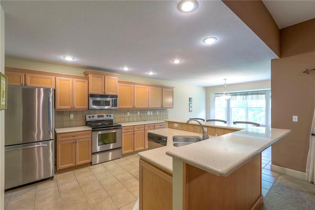 2820 S Woodbury Drive — photo 9