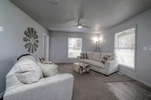 127 E Walnut Street — photo 11