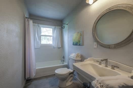 127 E Walnut Street — photo 15