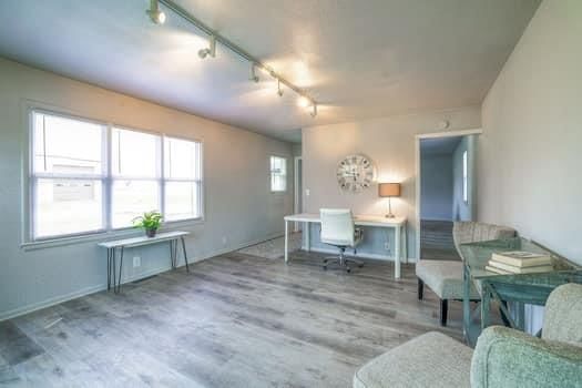 127 E Walnut Street — photo 32