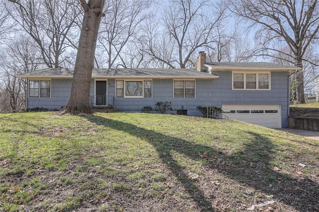 5404 Woodson Road — photo 2