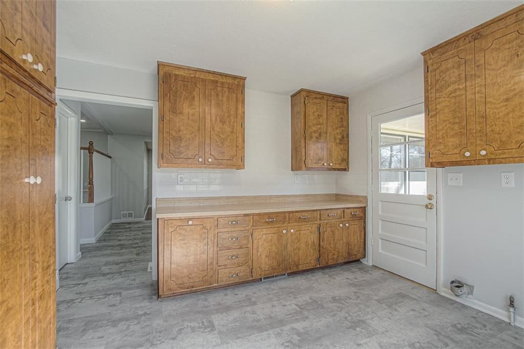 5404 Woodson Road — photo 12