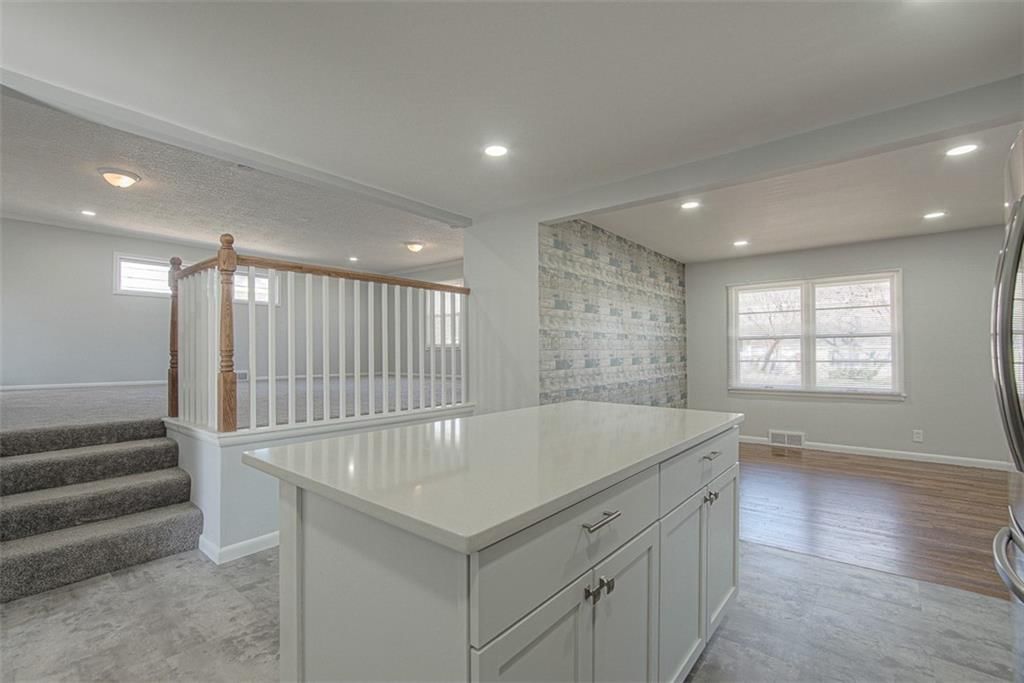 5404 Woodson Road — photo 24