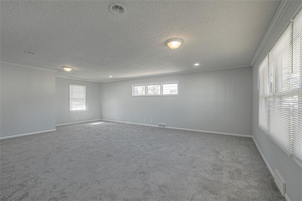 5404 Woodson Road — photo 28