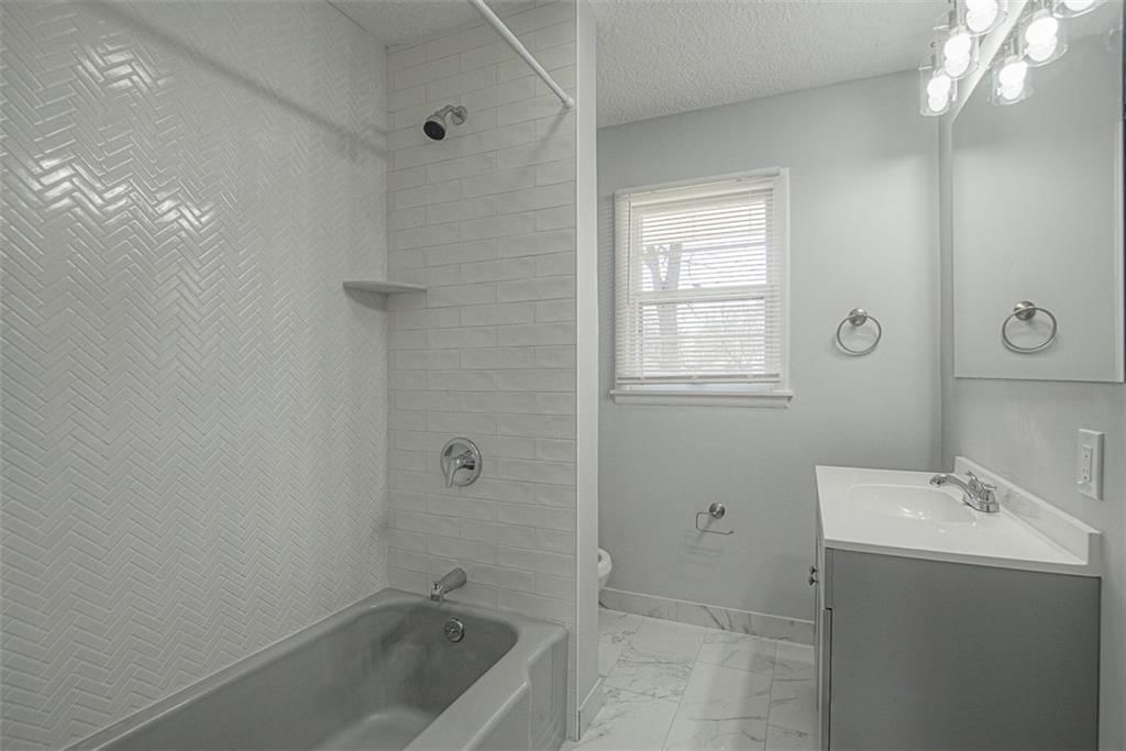 5404 Woodson Road — photo 34