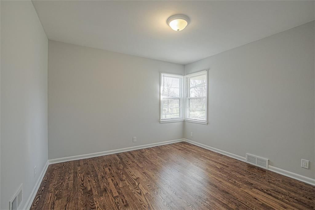 5404 Woodson Road — photo 35