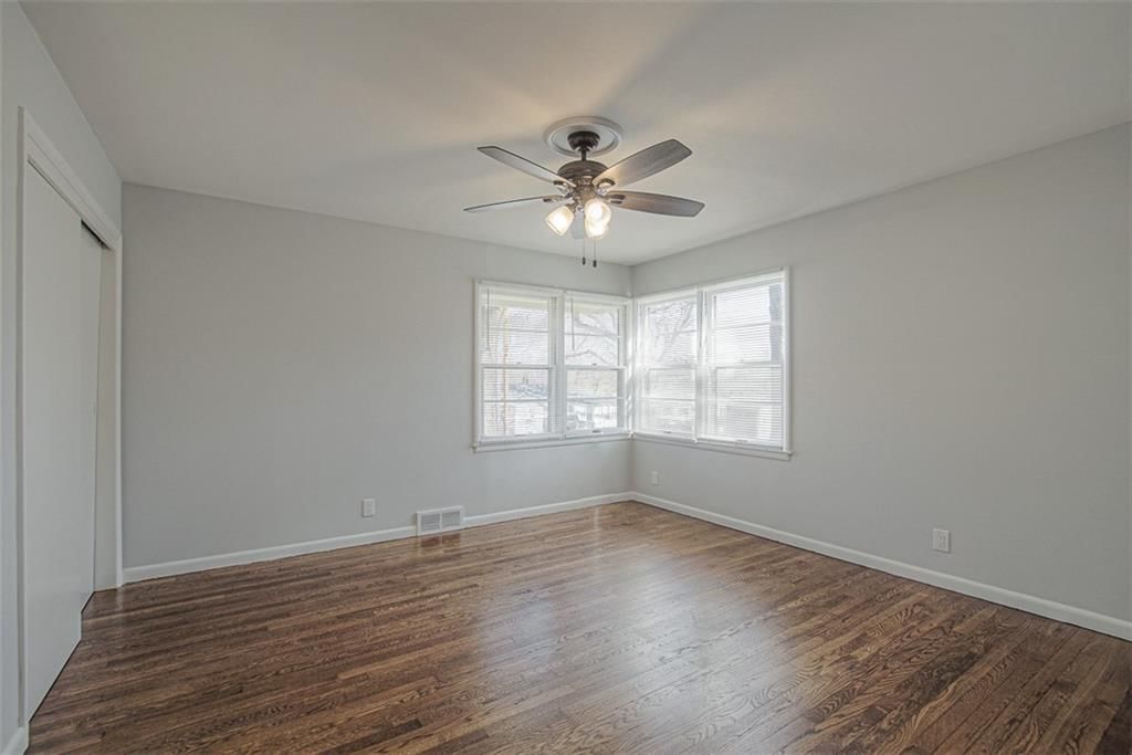 5404 Woodson Road — photo 37
