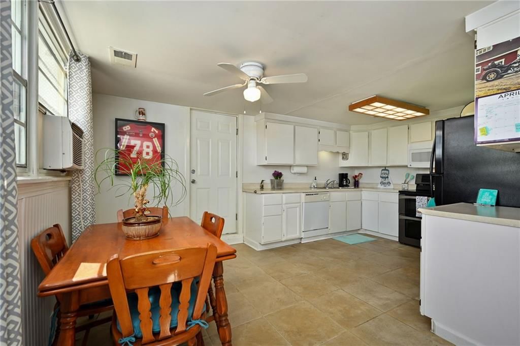 28 TLA Street — photo 16