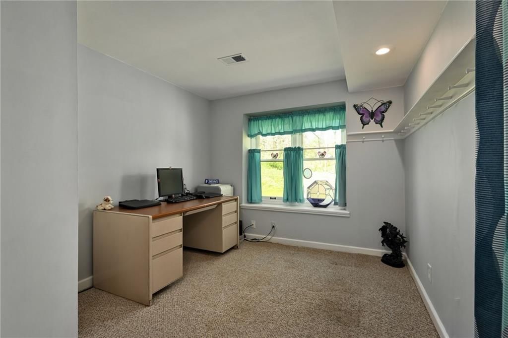 28 TLA Street — photo 20