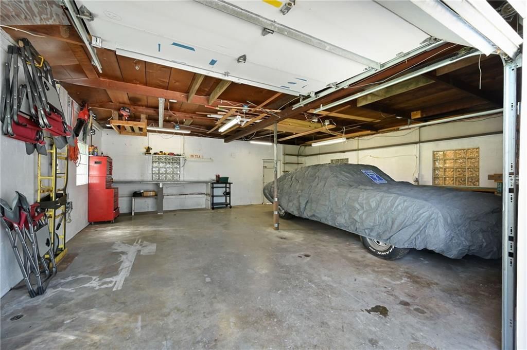 28 TLA Street — photo 24