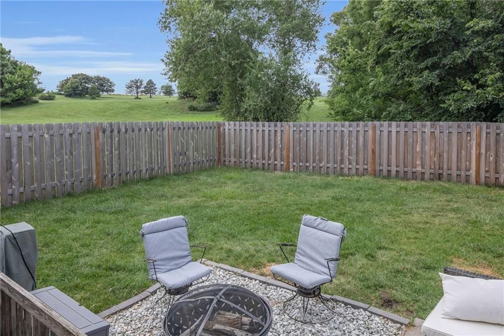 12712 Walker Avenue — photo 29