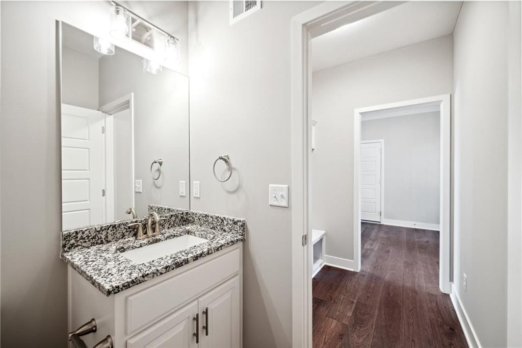 10303 N Winchester Avenue — photo 12