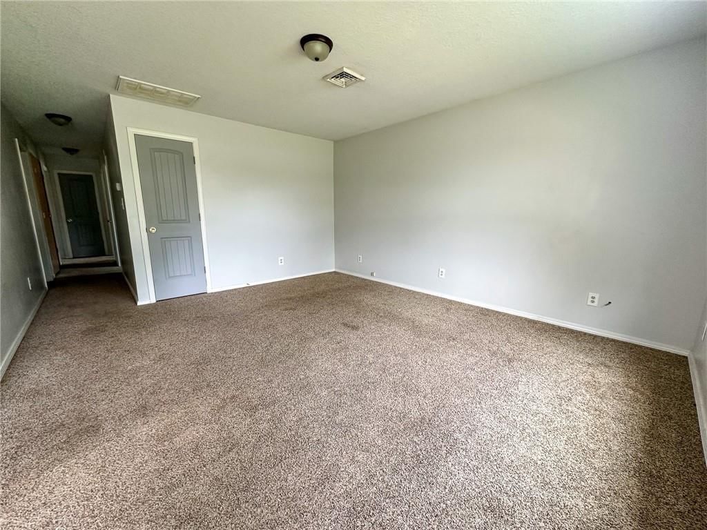 1913 Park Avenue — photo 5