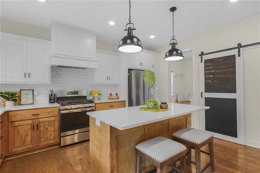 7610 N Tullis Avenue, Kansas City, MO