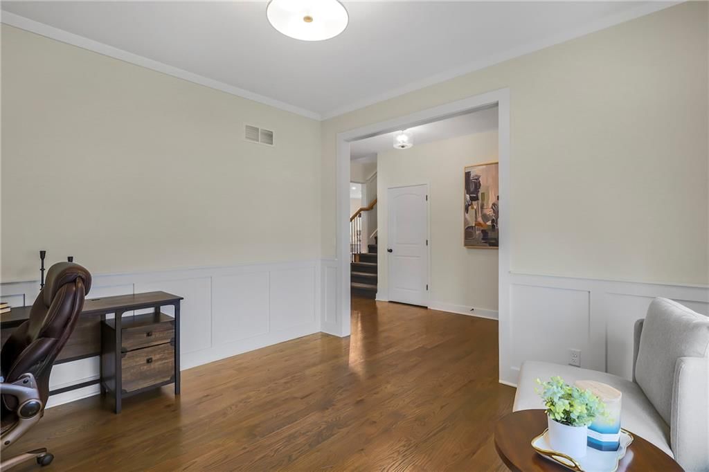 7610 N Tullis Avenue — photo 9